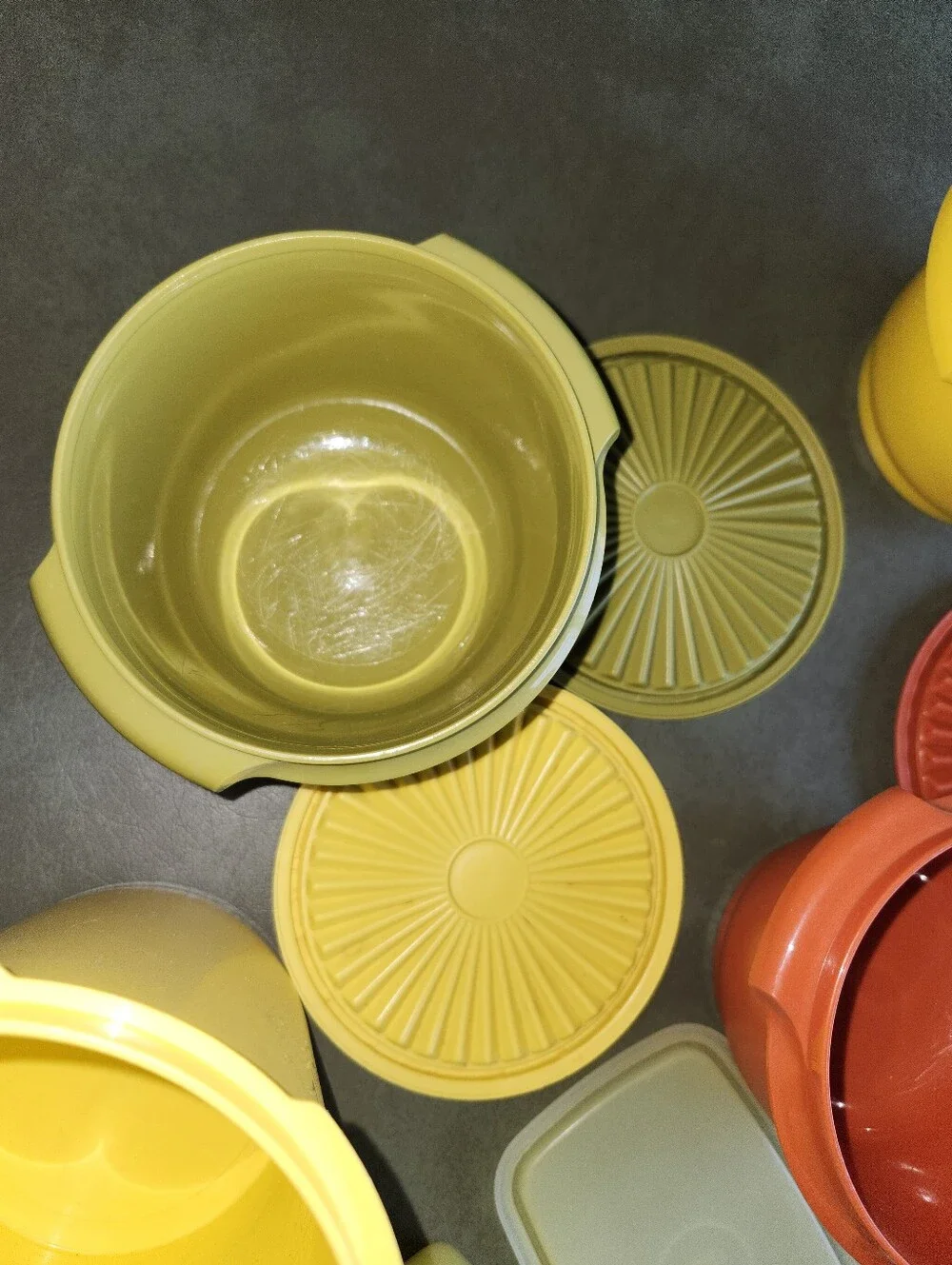14 Pieces Of Tupperware
